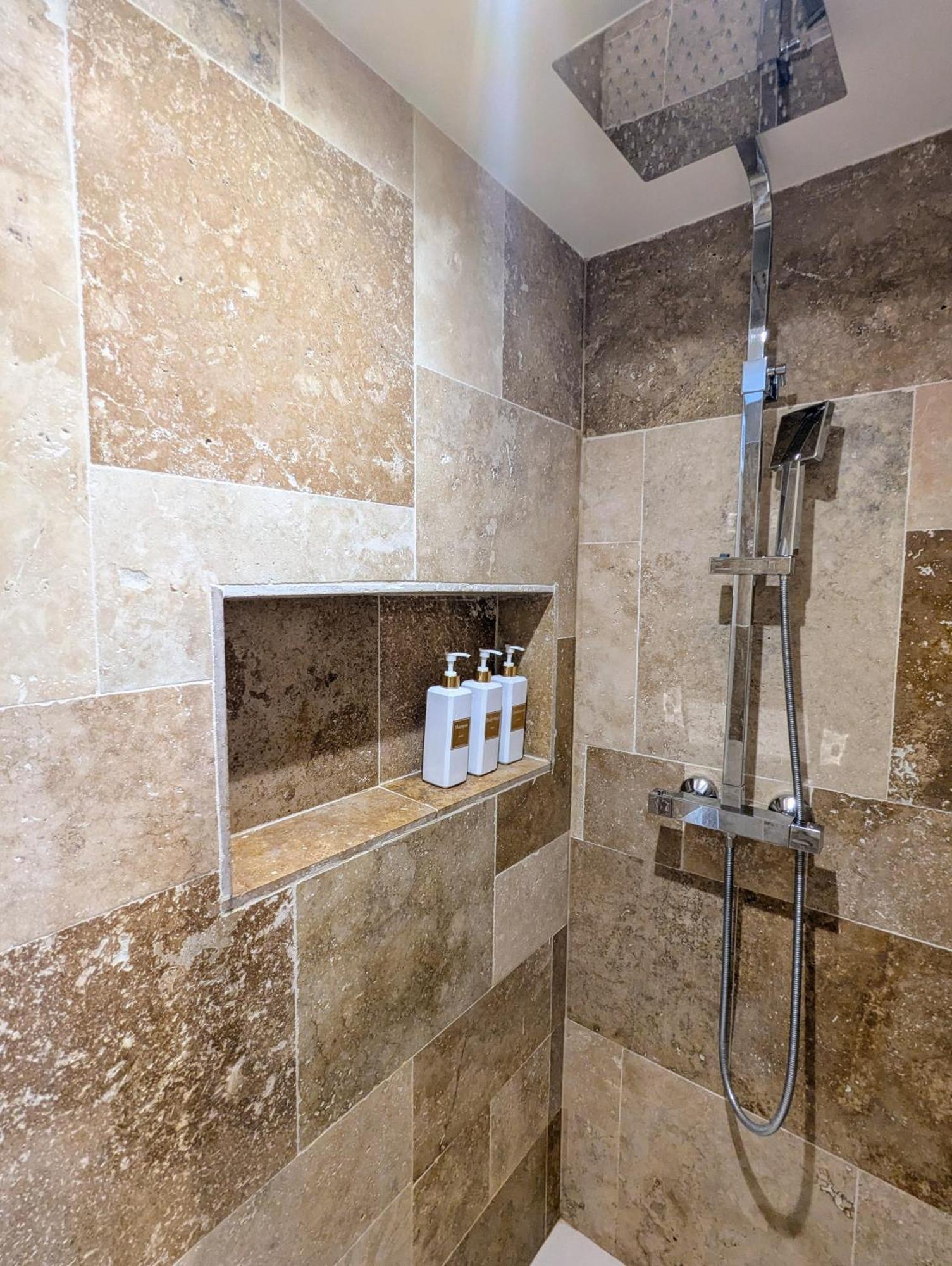 Saint-Vallier-de-Thiey Evasion Au Calme - Maison Cosy Avec Piscine Et Tennis מראה חיצוני תמונה